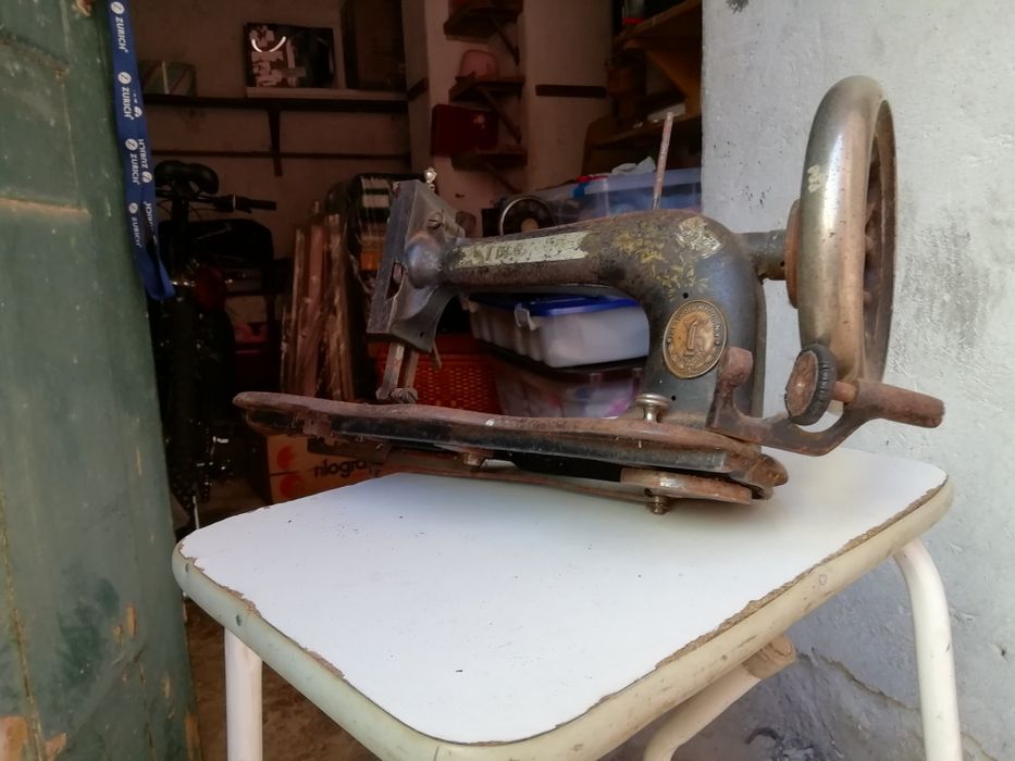 2 cabeças de maquina de costura SINGER