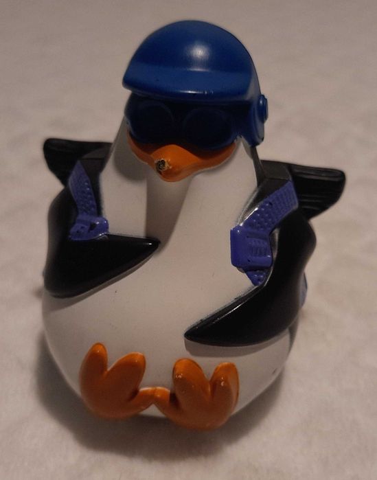 Pingwiny z Madagaskaru, McDonald's, 2010 (Zabawka)