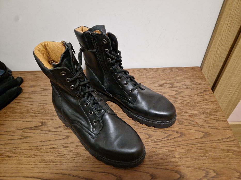 Buty skórzane ocieplane rozm. 47