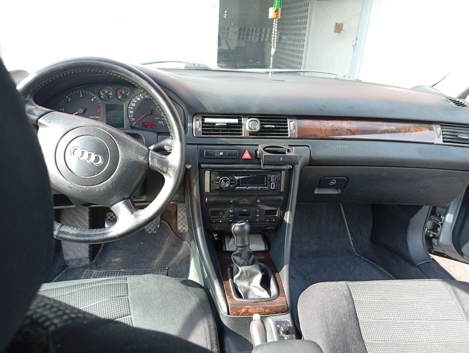 Audi  A6 2.5 TDI