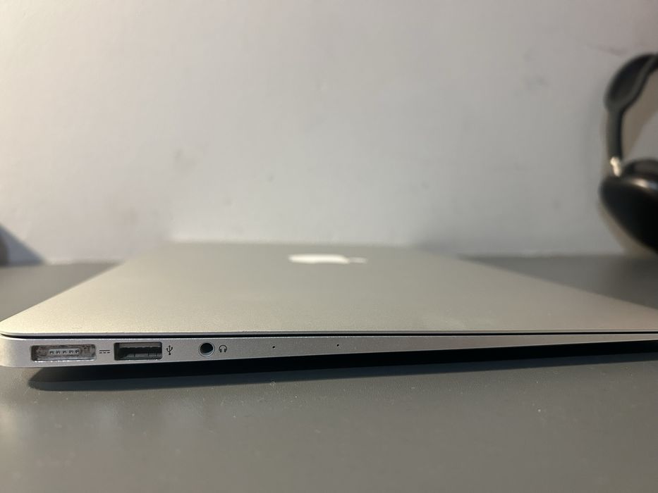 MacBook Air 13 dobry stan, gotowy do pracy