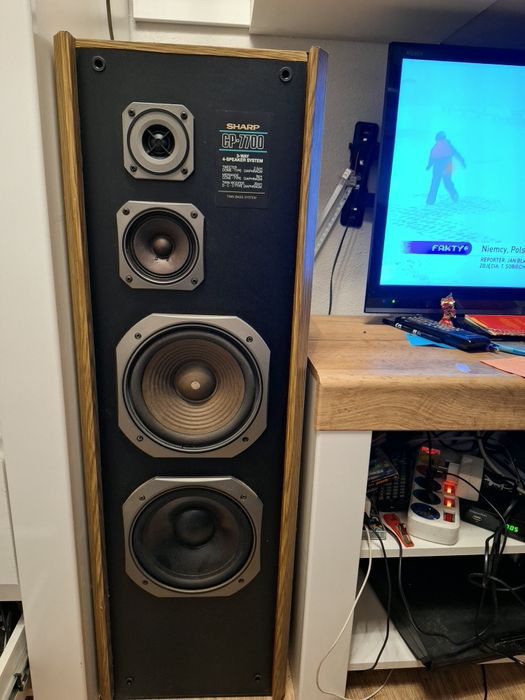 Kolumny Sharp CP-7700