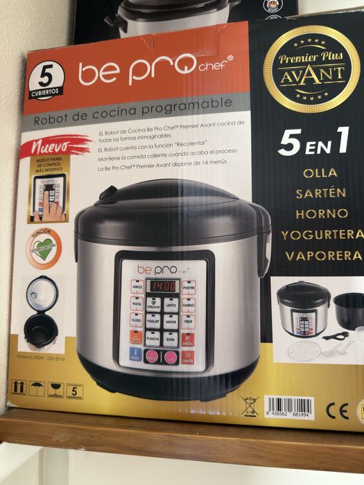 Vendo frigorifico Alpicool 25l, radio cb, arrozeira e panela eletrica