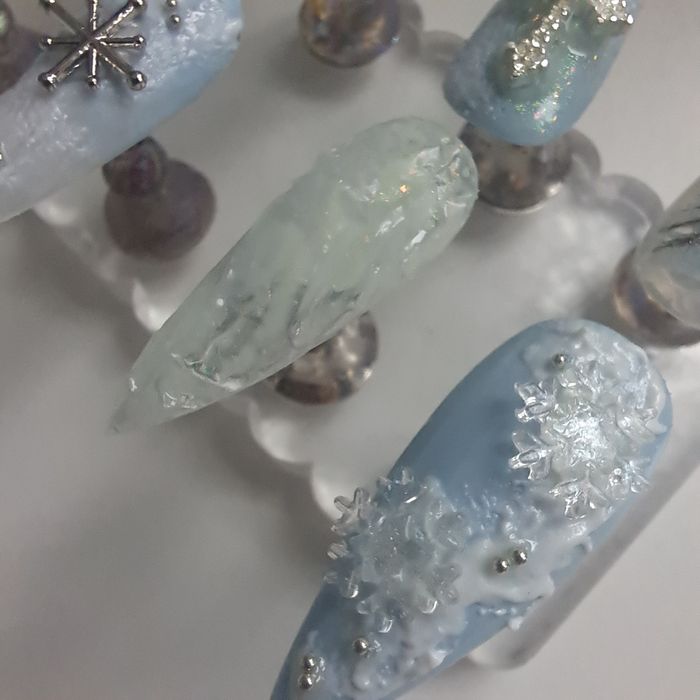 Niebiesko Białe Zimowe Tipsy Stiletto