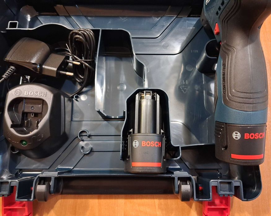 Wkrętarka GSR 120-LI BOSCH Profesional 2x2,0Ah + ład. + walizka