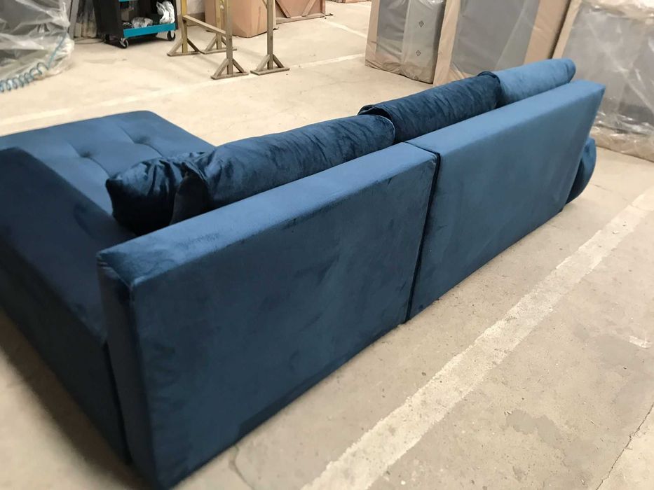 Piękny prawy narożnik z funkcją spania i pojemnikiem na posciel 265cm