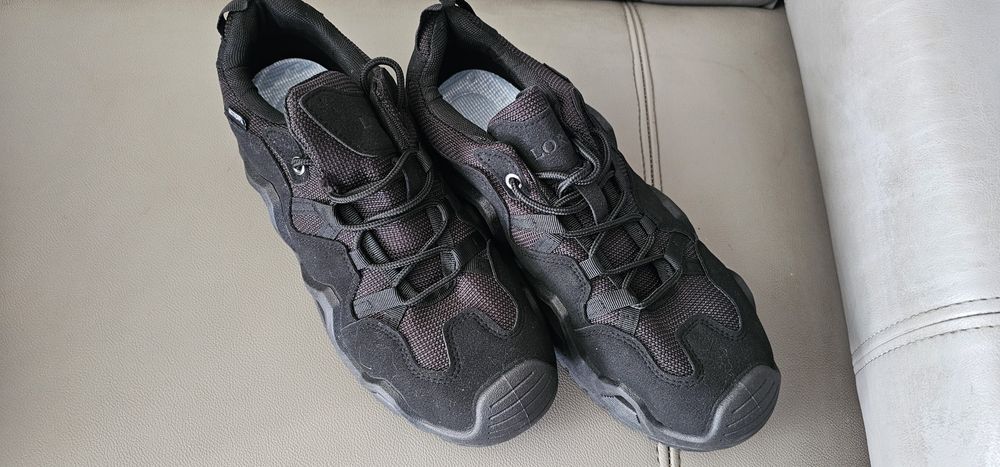 Buty taktyczne podobne do lowa .