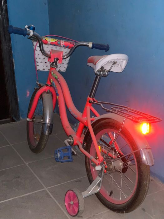 Продам б/у дитячий велосипед FORMULA FLOWER 16" . Ціна 3000 гривень.