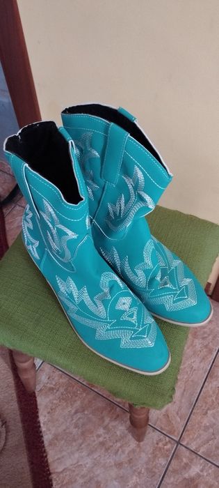Осінні ботинки чоботи