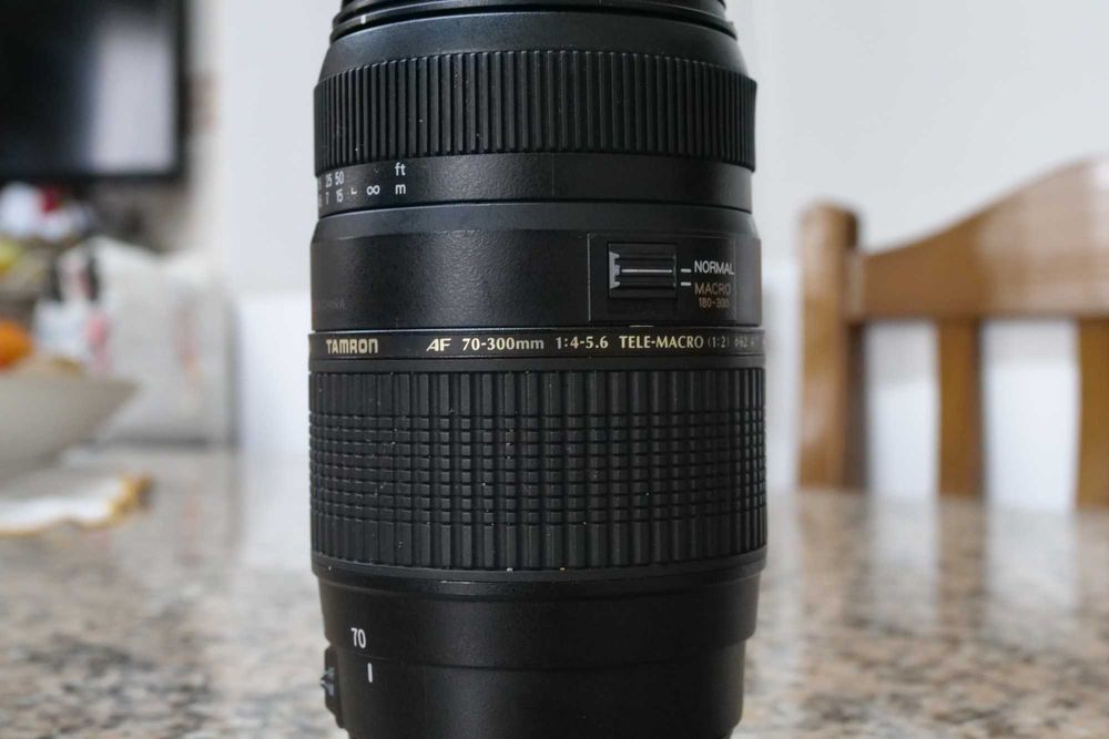 Tamron 70-300mm f/4-5.6 Di LD Macro 1:2 (A17E) p/ Canon EF