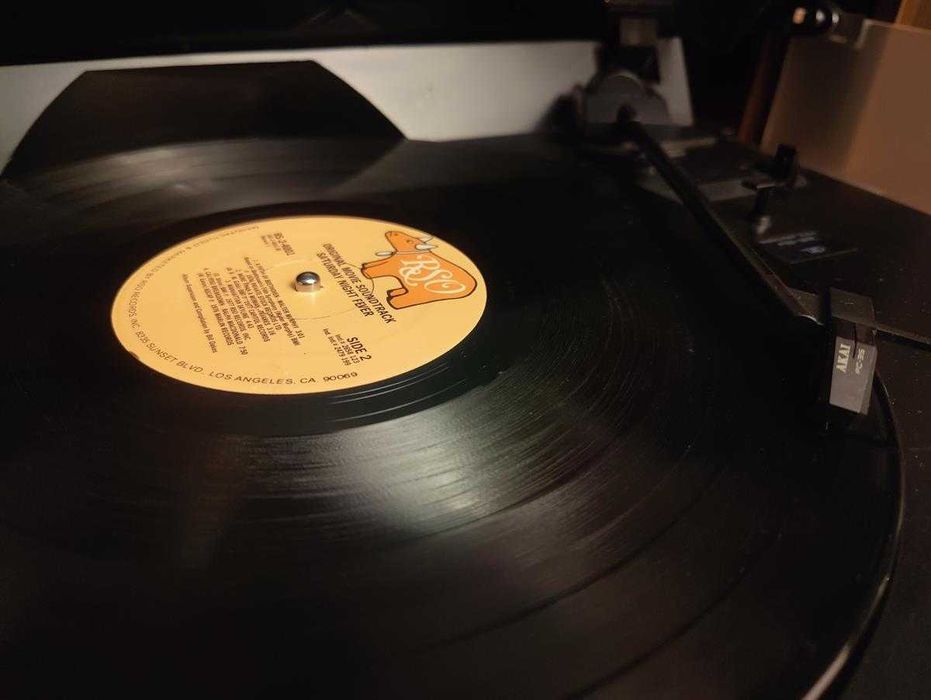 Gramofon Akai AP-X1