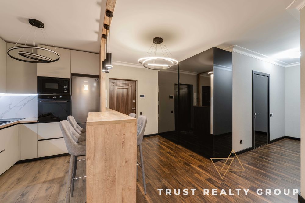 ЖК Лебединий, Ревуцького 40Г, S-80m. Нова, Позняки, Бажана