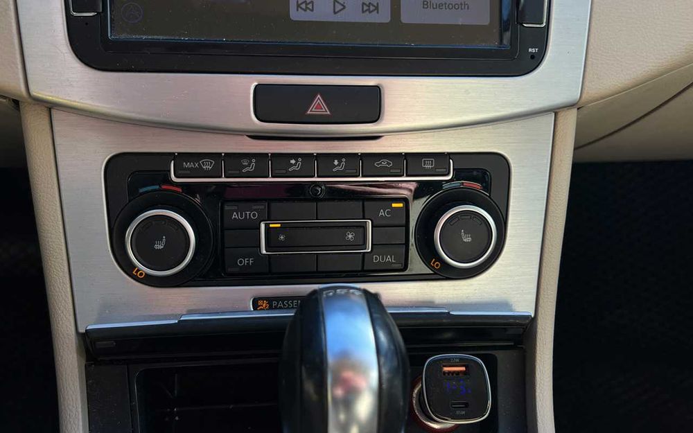 Volkswagen CC 2011