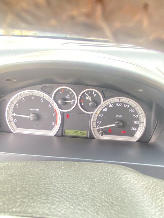 Атомобіль Chevrolet aveo