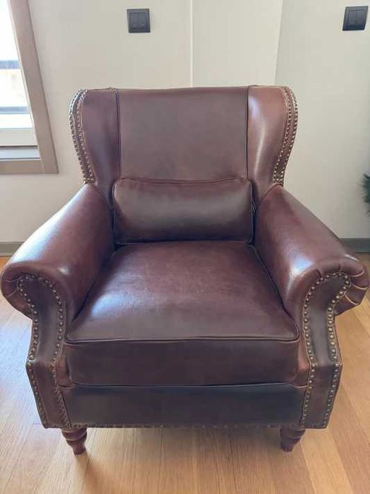 Starbucks Lounge Edouard Armchair