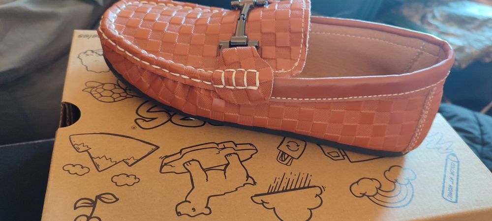 Продам мокасини шкіряні