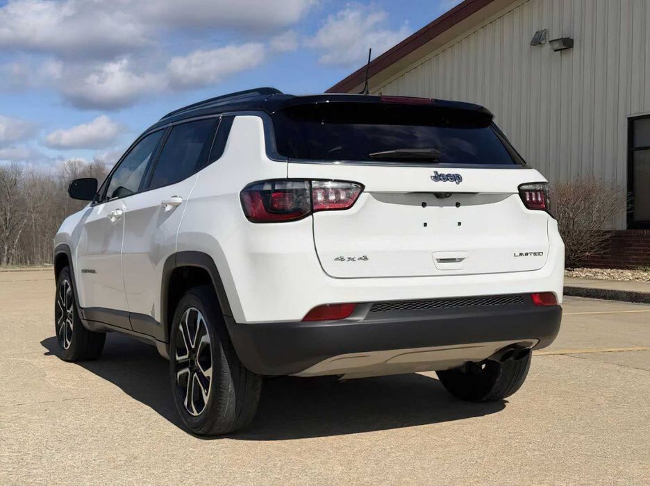 Jeep Compass Limited      2022