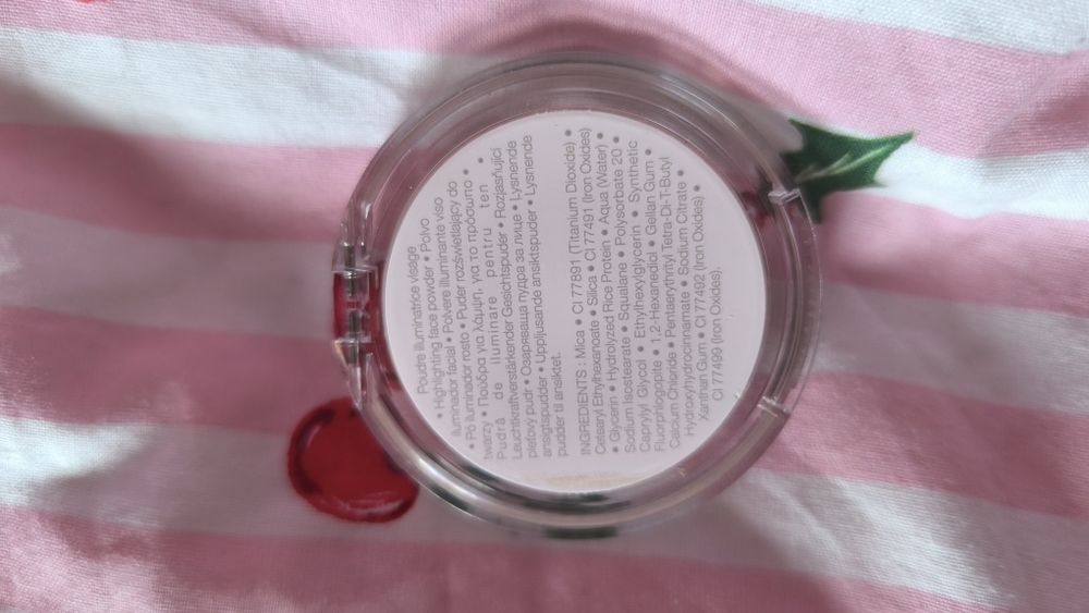 Rozświetlacz Sephora Collection – złoty