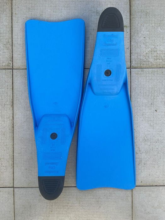 Barbatanas de criança Cressi Sub Clio 33/34 NOVAS!