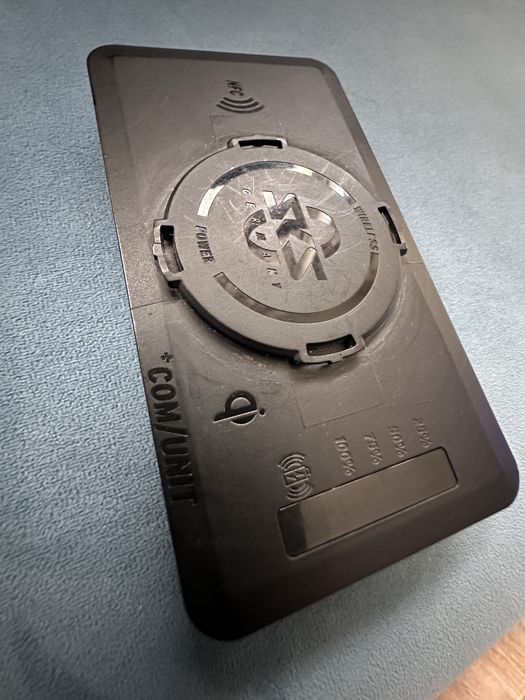 Powerbank SKS + COM z ladowaniem indukcyjnym 5000 mAh