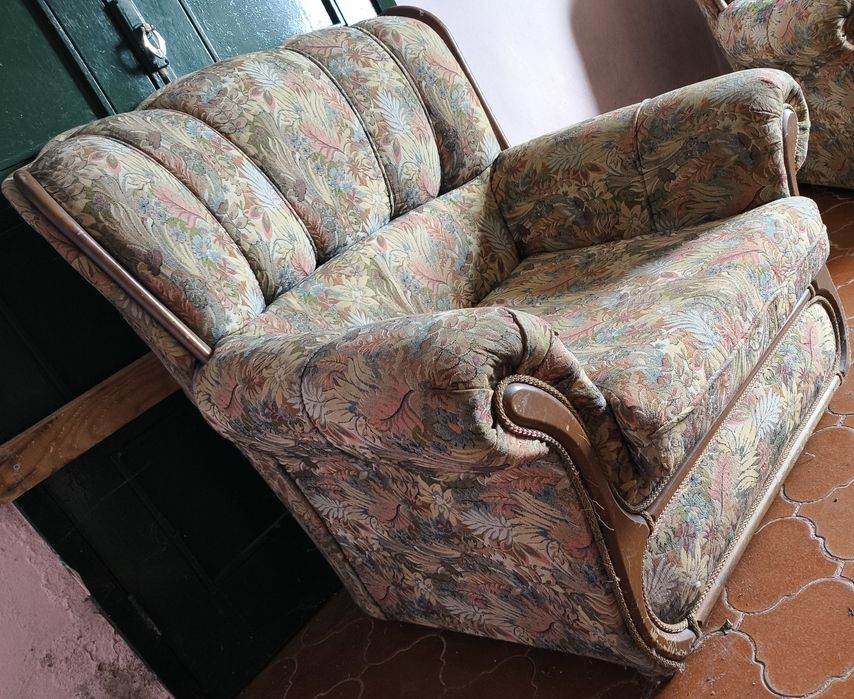 Conjunto de Cadeirões