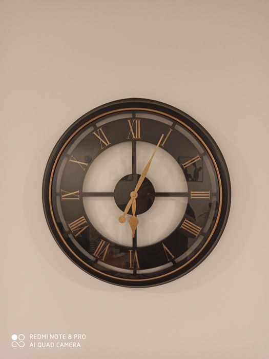 Zegar ścienn, stan jak nowy średnica 50 cm