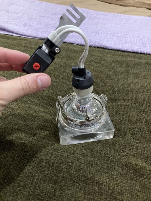 Projetor de iluminação ja com lampada led incluida