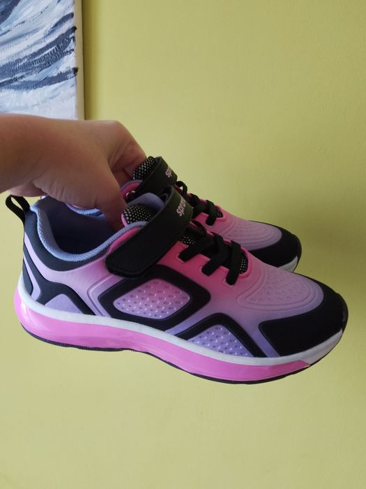 Buty sprandi świecące