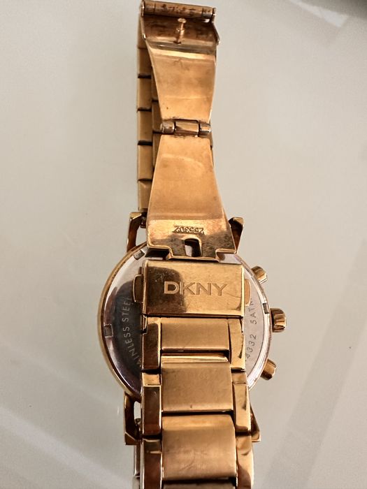 Zegarek Donna Karan tarcza masa perlowa