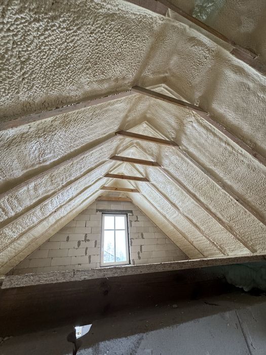 Ocieplenie poddasza pianą PUR – Starogard Gdański | Darmowa wycena