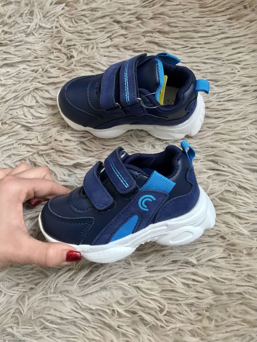 Розпродаж, Кросівки для хлопчиків