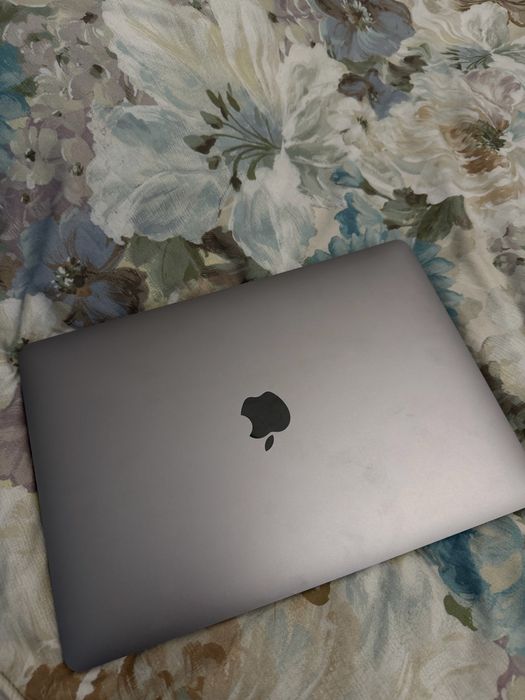 Продам MacbookAir