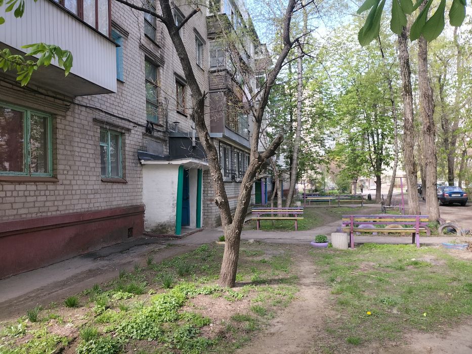 Продам двокімнатну квартиру на Раківці!