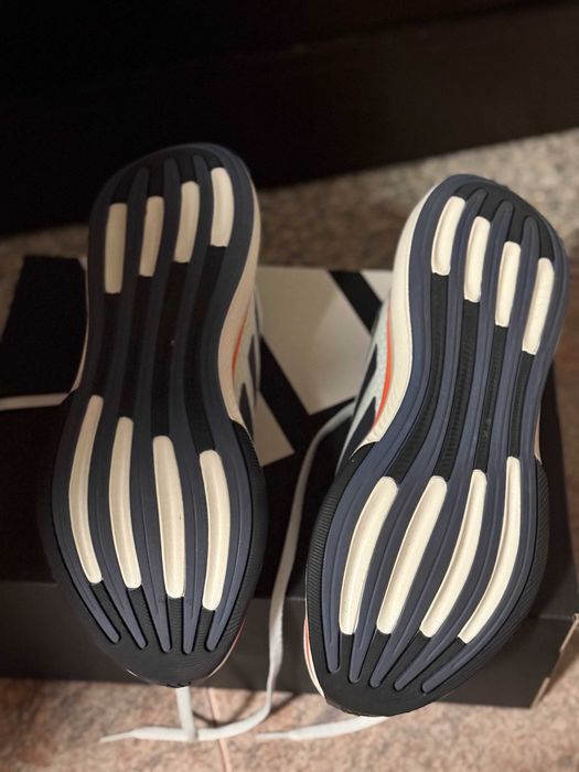 SAPATILHAS  ADIDAS RESPONSE SUPER - como novas ( usadas 1 vez )