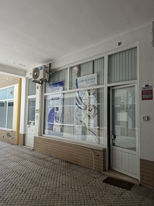 Espaço comercial para arrendar