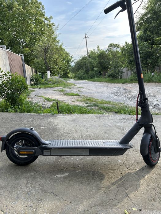 Електро самокат mi