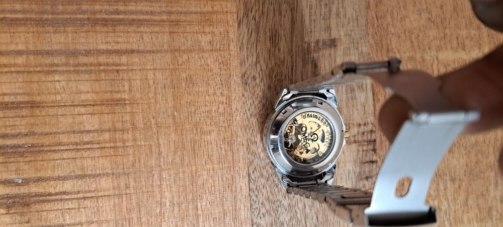 Relógio da Marca ómega