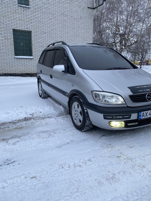 Продам Opel Zafita