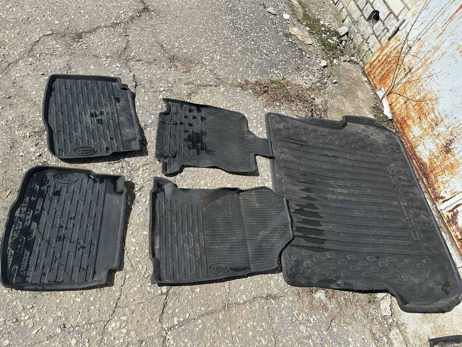 Комлект ковров килимки Subaru Outback Forester 2022 2023 2024