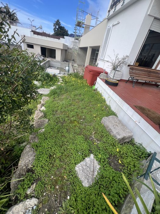 Fazemos hortas , e tambem limpeza do memso , construção e manuntenção