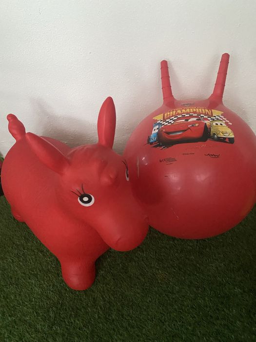 Saltitão Burrinho Bola saltitona Cars