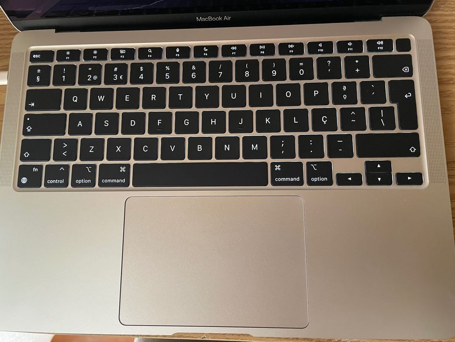 Apple MB Air M1-8C/GPU7/8/256 SLV