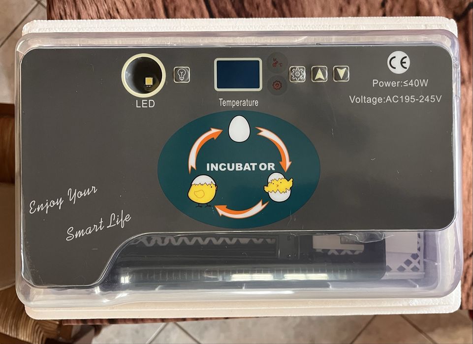 Incubadora 12 ovos galhinas