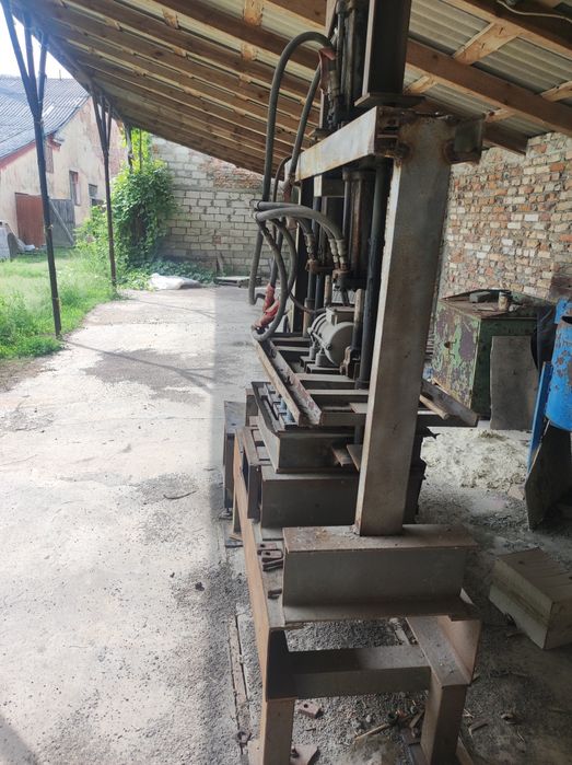 Вібропрес і мішалка