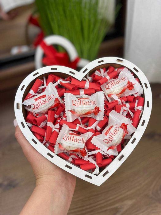 Подарочный набор с конфетами для мамы, девушки, жены, подруги на празд