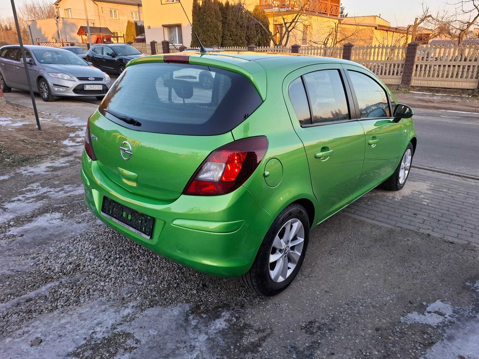 OPEL CORSA D 1.4 16V 2014 rok klima elektryka serwis z Niemiec opłacon