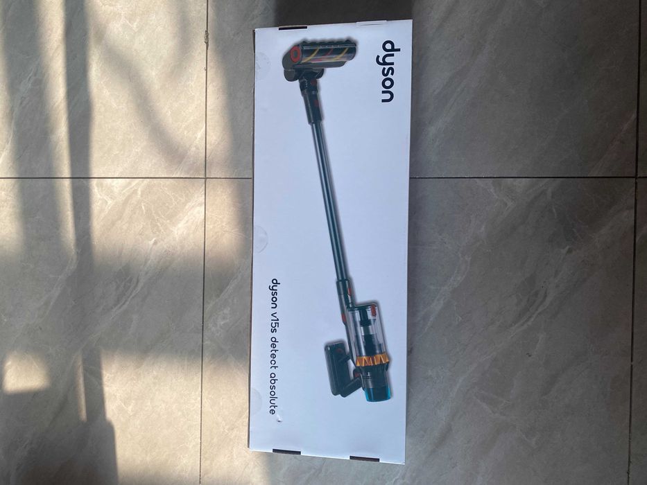 Zupełnie nowy, nieotwarty odkurzacz Dyson 15s