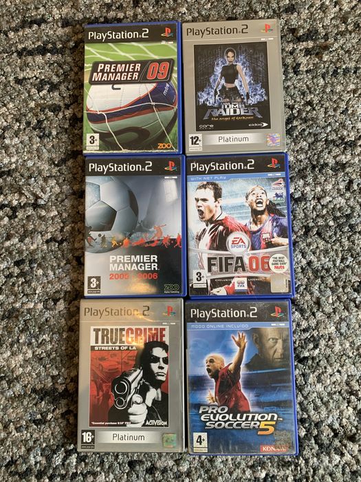 Vendo PS2 e campainhas Buzz e jogos