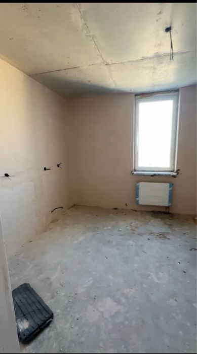 Обмін /продаж 3-кімнатної квартири 73.5 м +гараж у Броварах на будинок