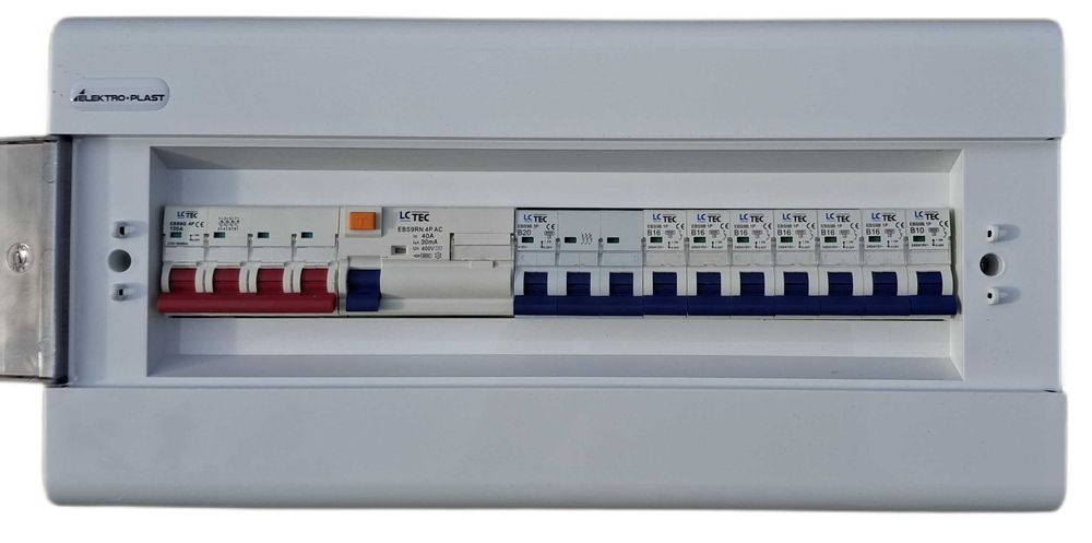 Rozdzielnica 18 mod nad tynkowa Elektroplast